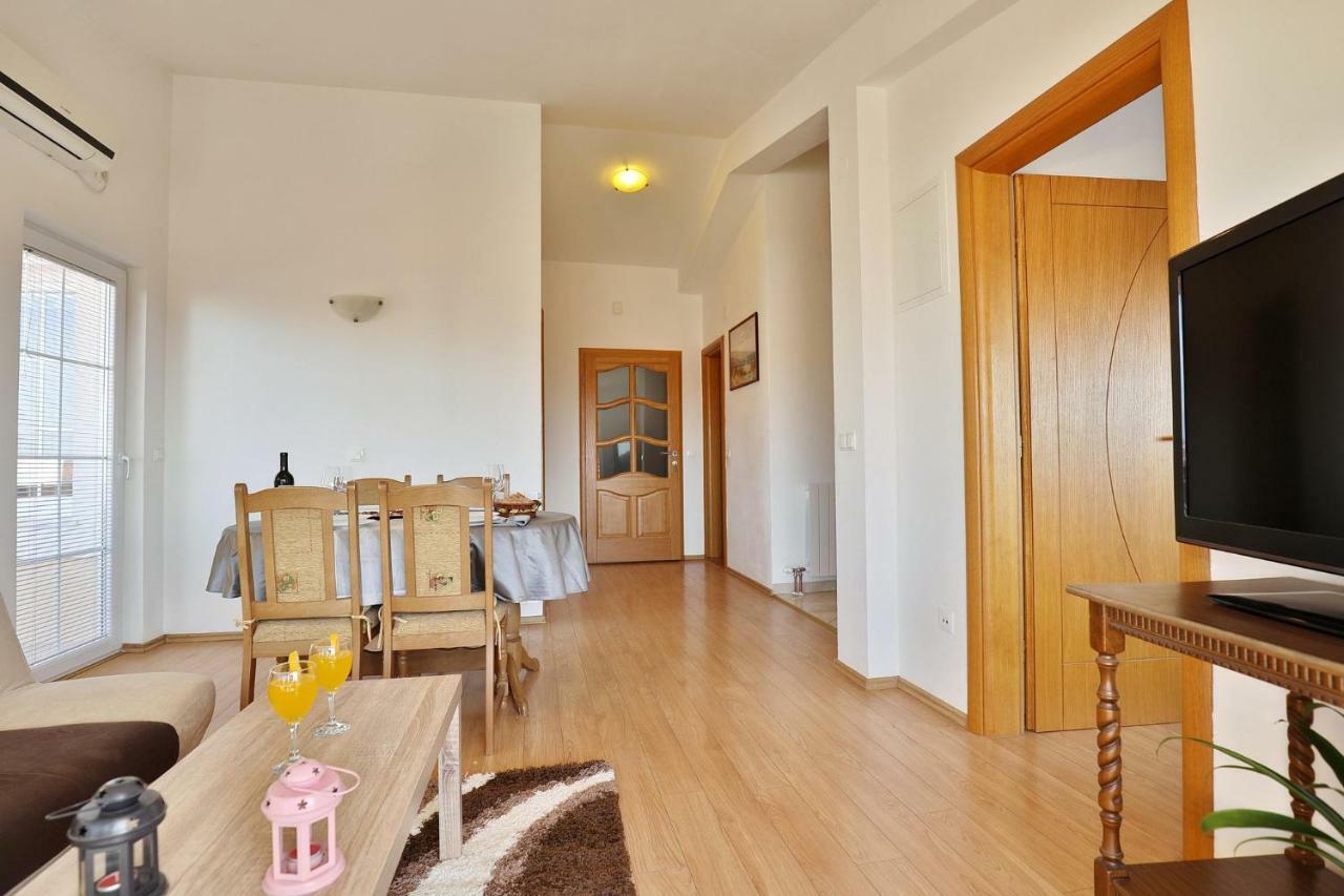 Apartments Dijana Zadar Exterior foto